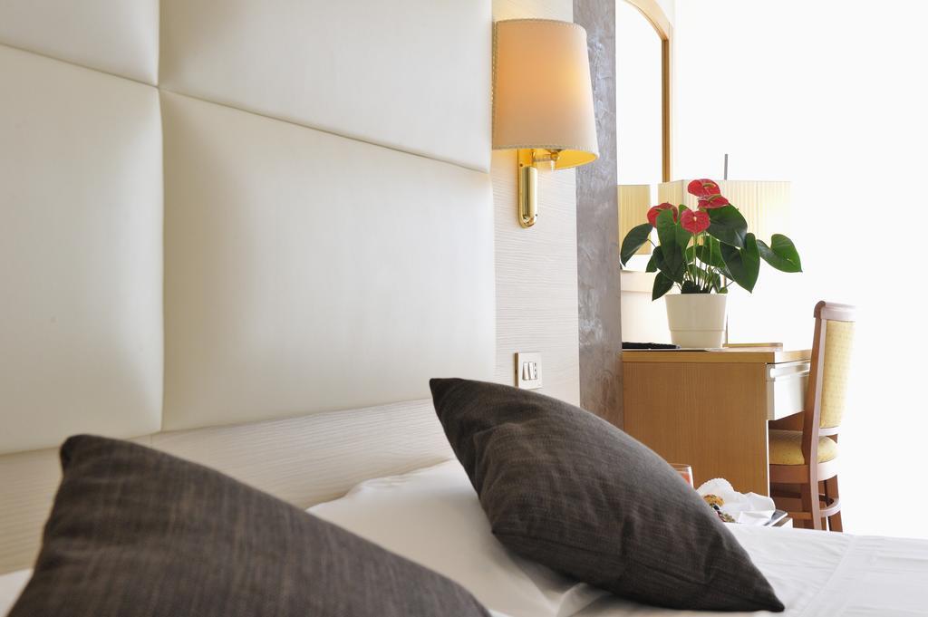 Hotel Conca Verde リニャーノ・サッビアドーロ 部屋 写真