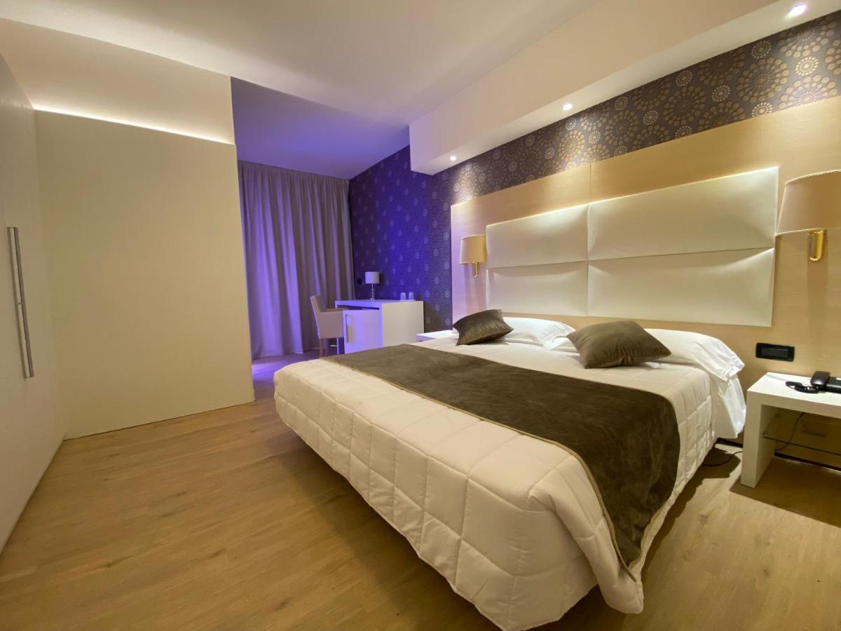 Hotel Conca Verde リニャーノ・サッビアドーロ エクステリア 写真